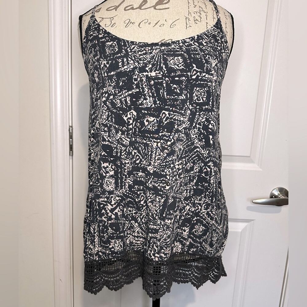 Mossimo Women's L Crossback Spaghetti Strap Tank Top Crochet Detail